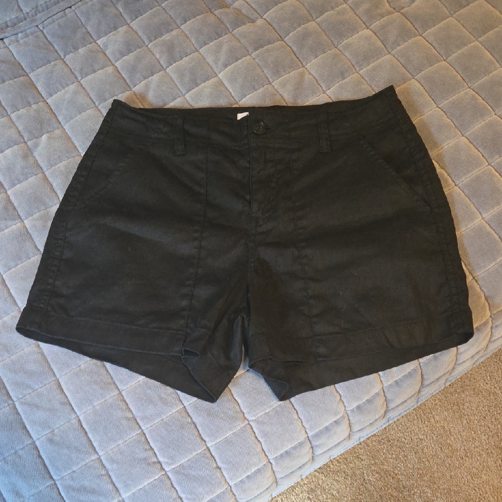 NWOT Evereve Black Linen Shorts Size 26